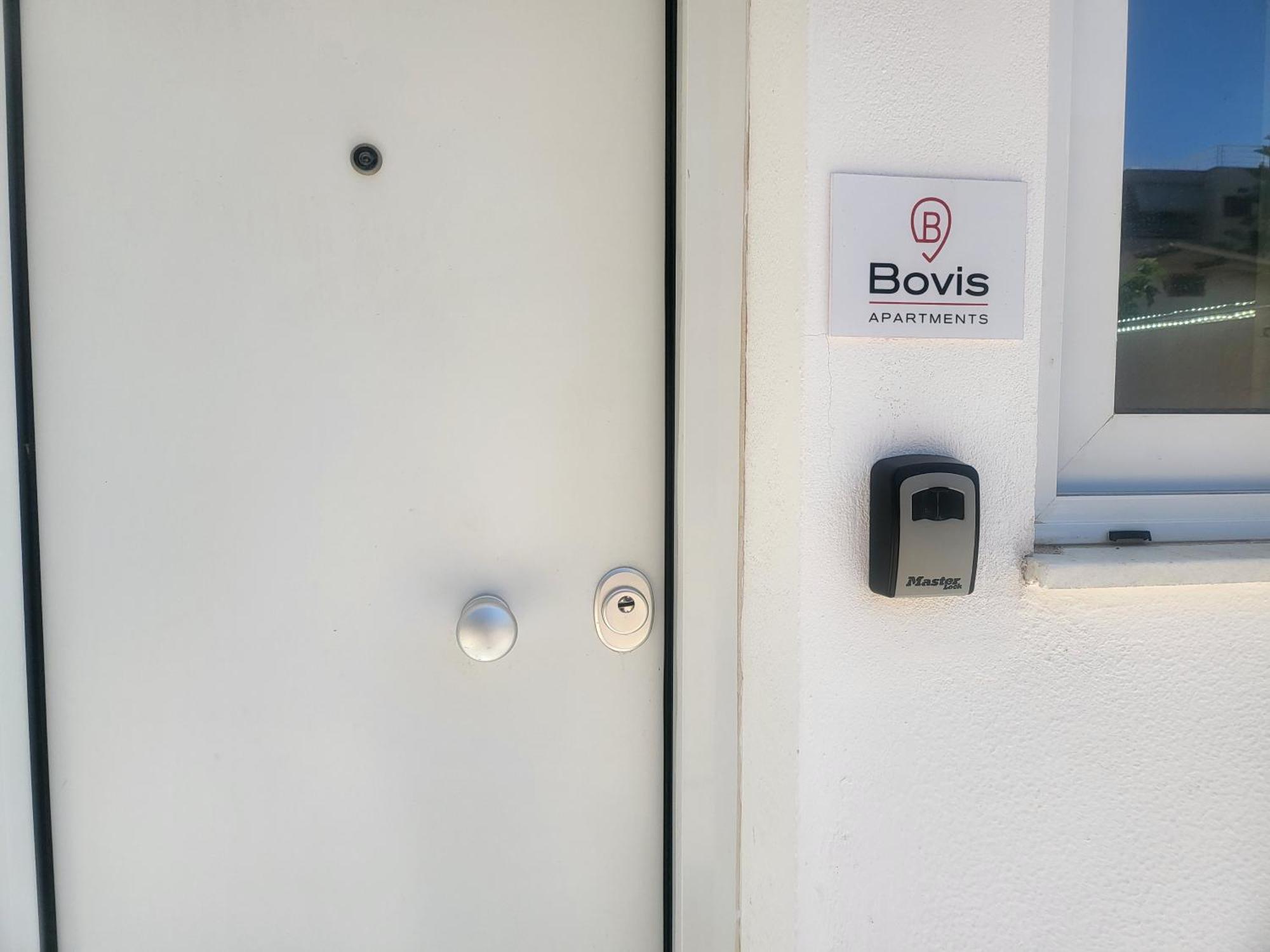 Bovis Apartments #2 Pórto Ráfti Eksteriør bilde